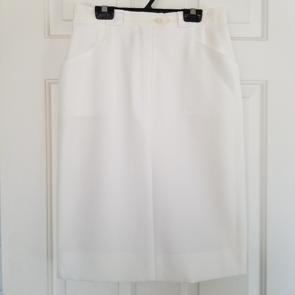 SOLD - VINTAGE Elegant European Pencil Skirt - Picture 11 of 14